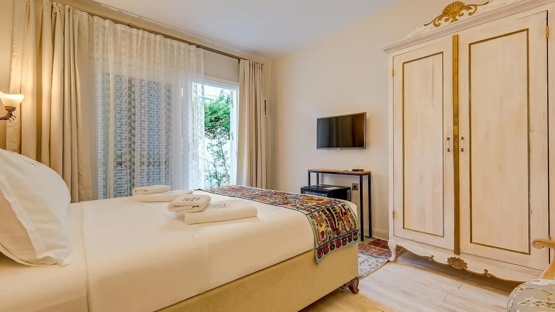 Villa Kore Çeşme 4*,  تركيا